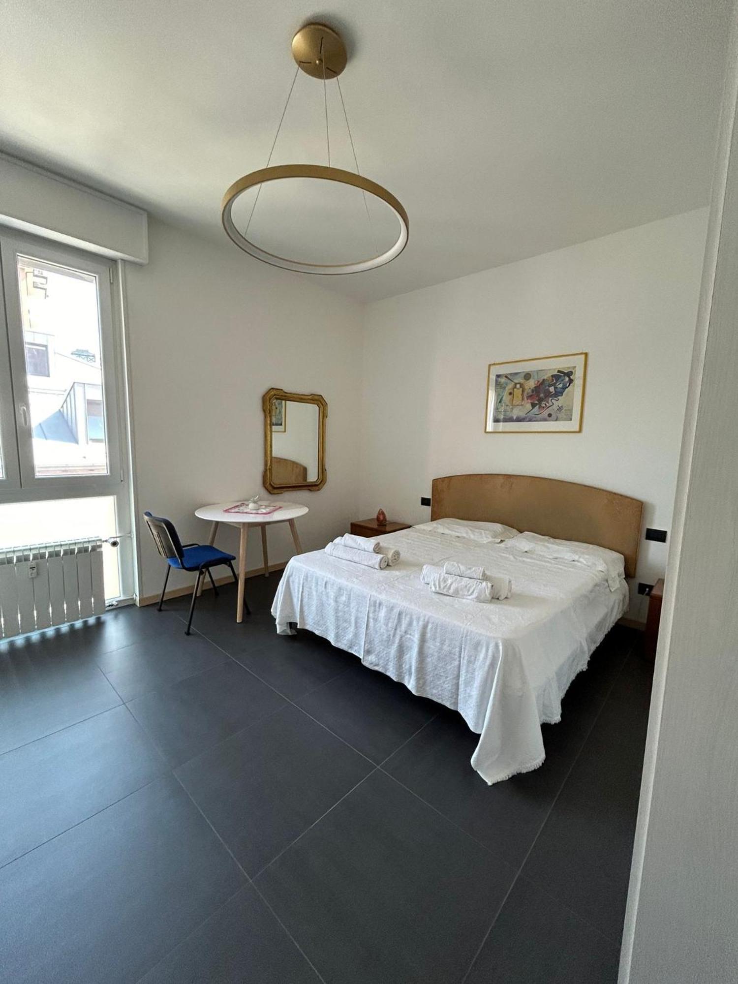 M&M Bergamo Center - Modern Flat With Free Wifi-Netflix And Welcome Italian Coffee Exterior photo